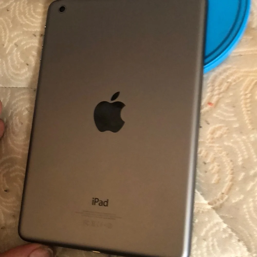 Apple iPad - Black